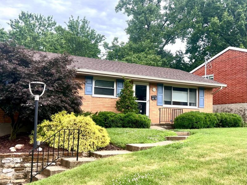 5876 Fourson Drive, Delhi Twp, OH 45233 Photo 3