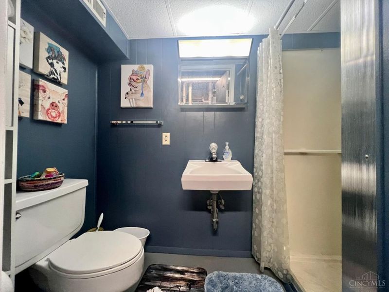 5876 Fourson Drive, Delhi Twp, OH 45233 Photo 31