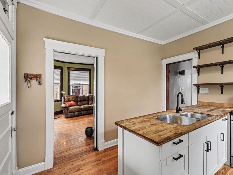 3742 Applegate Avenue, Cheviot, OH 45211 Photo 8