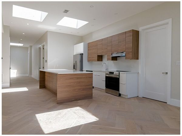 1 Jackson Street, Unit 302, Newton, MA 02459