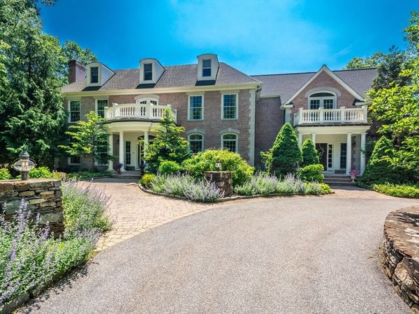 4 Wren Circle, North Reading, MA 01864