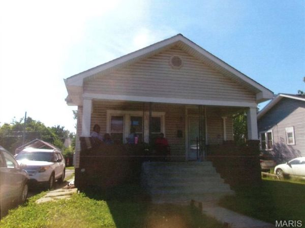 727 N 38th Street, East St Louis, IL 62205