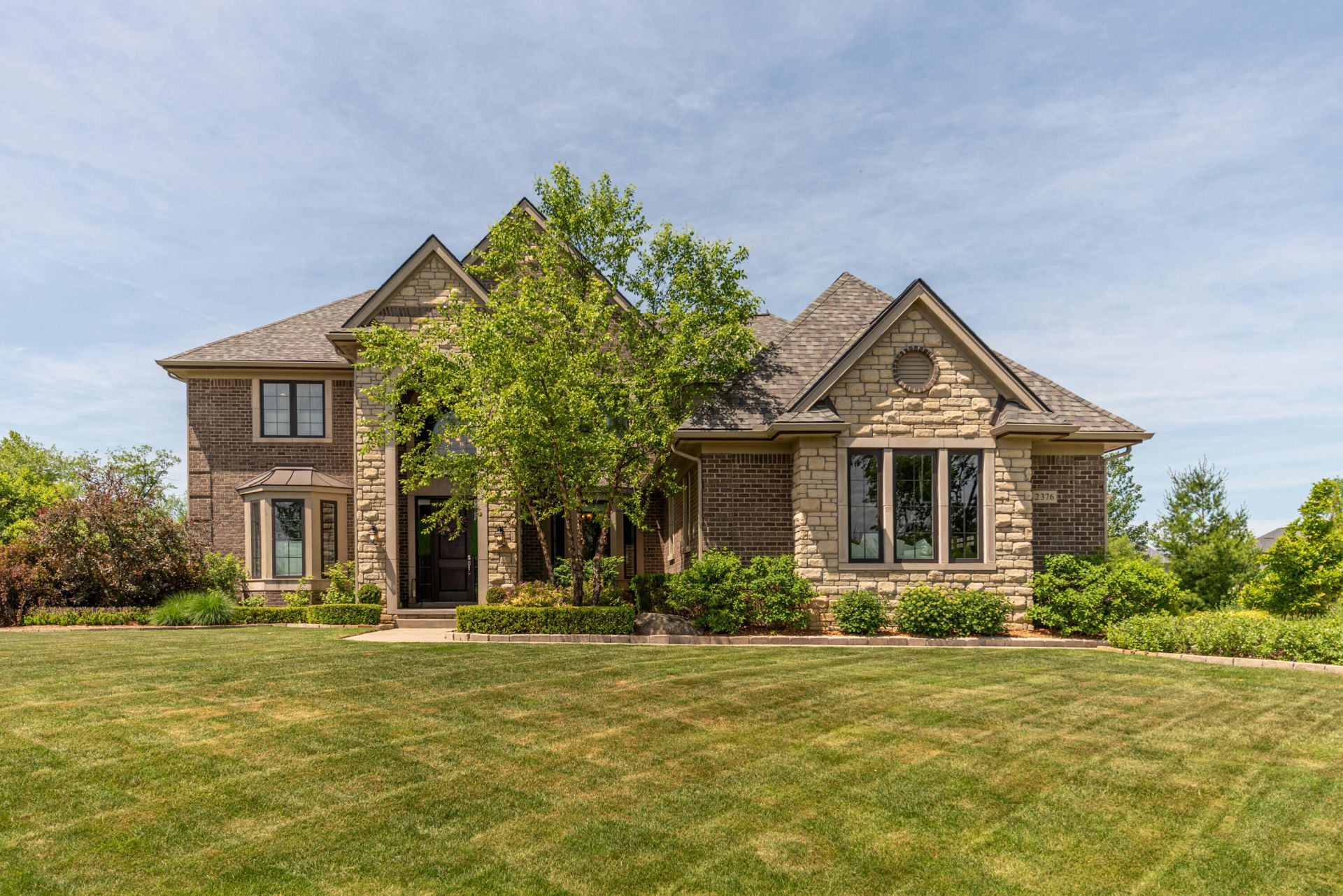 2376 Westbrooke Circle S, Ann Arbor, MI 48105 Main Photo