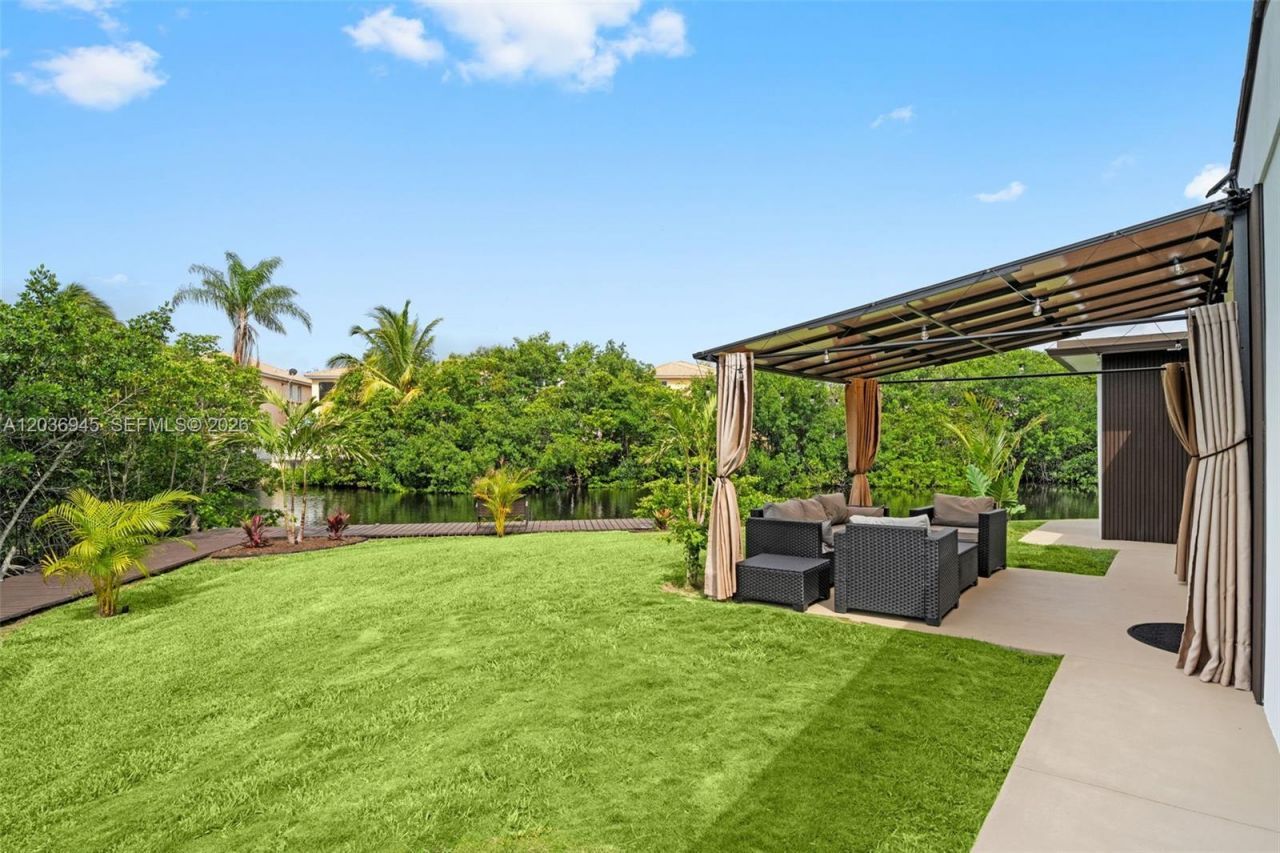 1178 Grant St, Hollywood, FL 33019 Photo