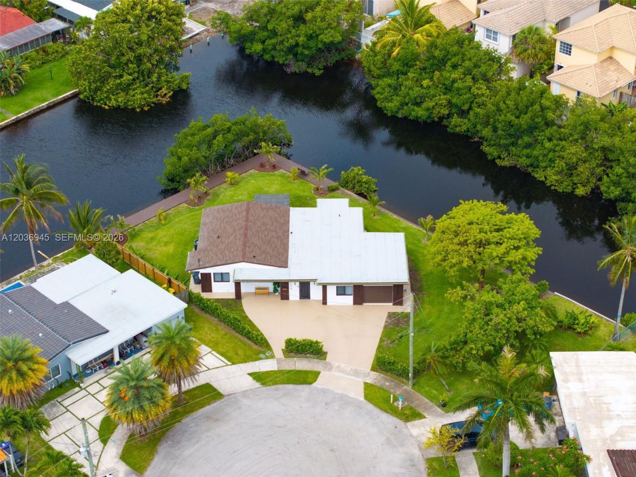 1178 Grant St, Hollywood, FL 33019 Photo