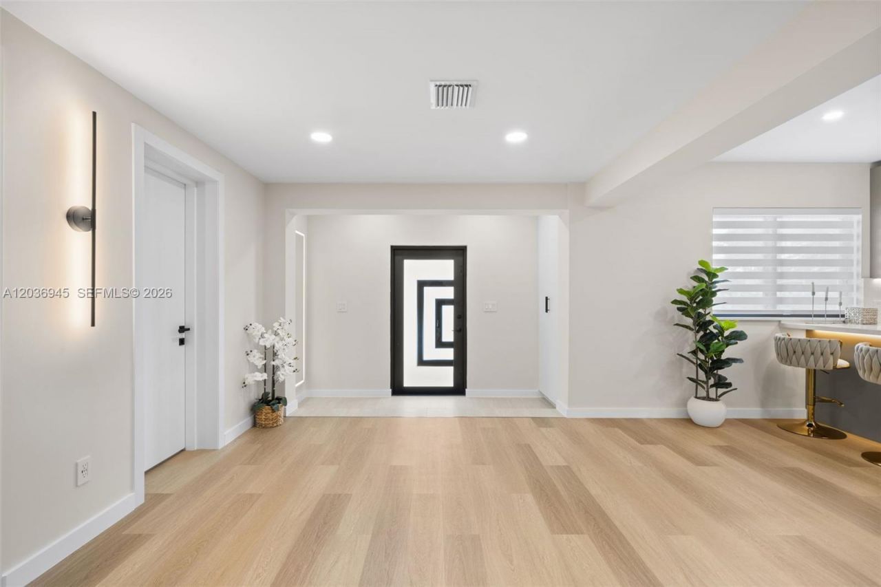 1178 Grant St, Hollywood, FL 33019 Photo