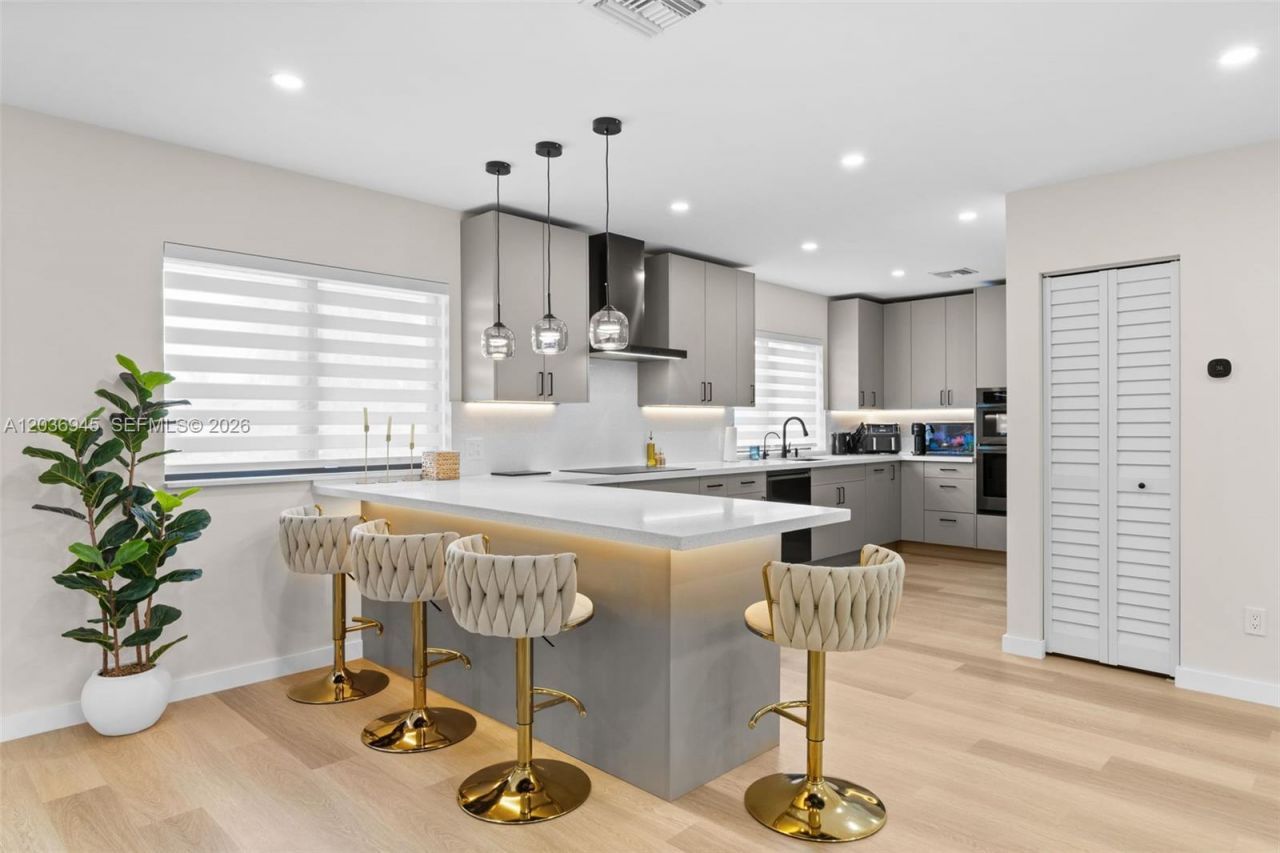 1178 Grant St, Hollywood, FL 33019 Photo