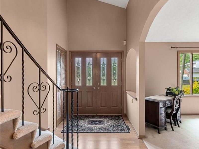 14826 Stone Creek Oval, Strongsville, OH 44149 Photo 3