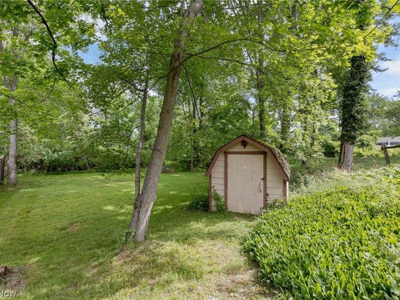 14826 Stone Creek Oval, Strongsville, OH 44149 Photo 33