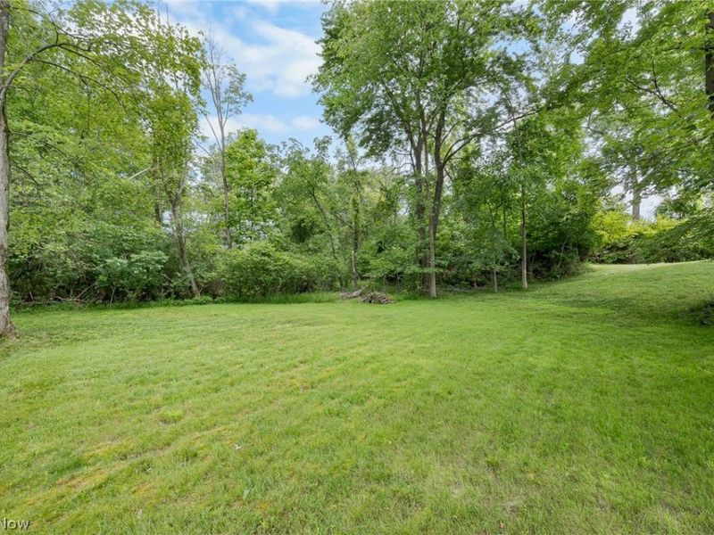 14826 Stone Creek Oval, Strongsville, OH 44149 Photo 36