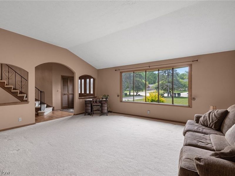 14826 Stone Creek Oval, Strongsville, OH 44149 Photo 6