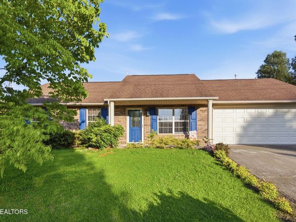 8008 Helen Drive, Powell, TN 37849