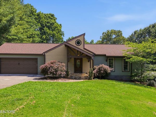 8008 Helen Drive, Powell, TN 37849