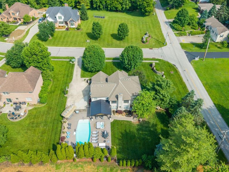 6211 Ashbourne Place, Green Township, OH 45233 Photo 3