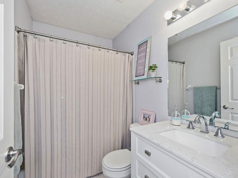 6211 Ashbourne Place, Green Township, OH 45233 Photo 33