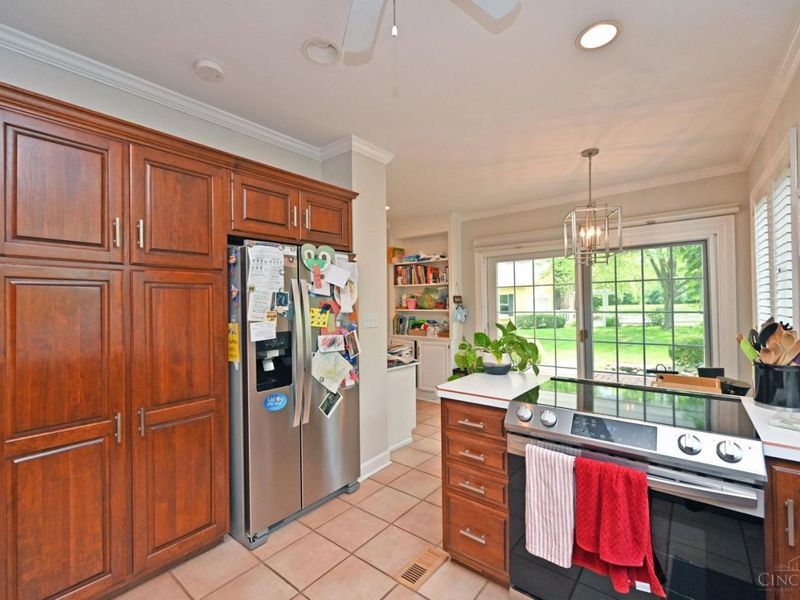 6900 Drake Road, Indian Hill, OH 45243 Photo 12