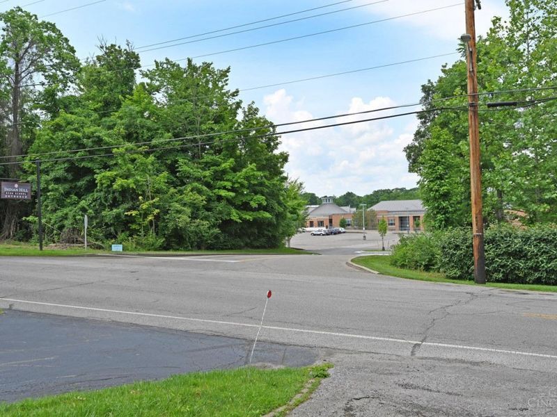 6900 Drake Road, Indian Hill, OH 45243 Photo 36