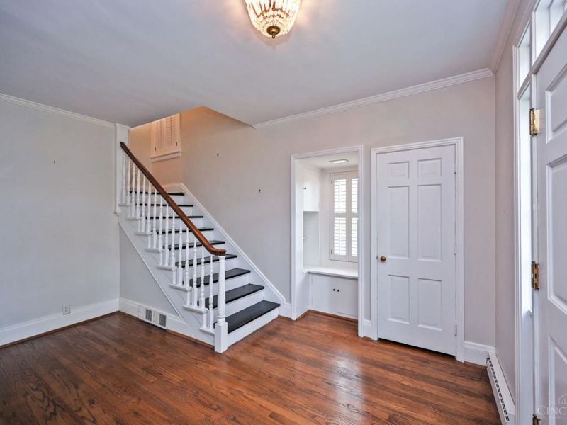 6900 Drake Road, Indian Hill, OH 45243 Photo 4