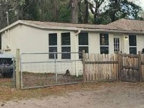 3015 NE 146th Court, Silver Springs, FL 34488