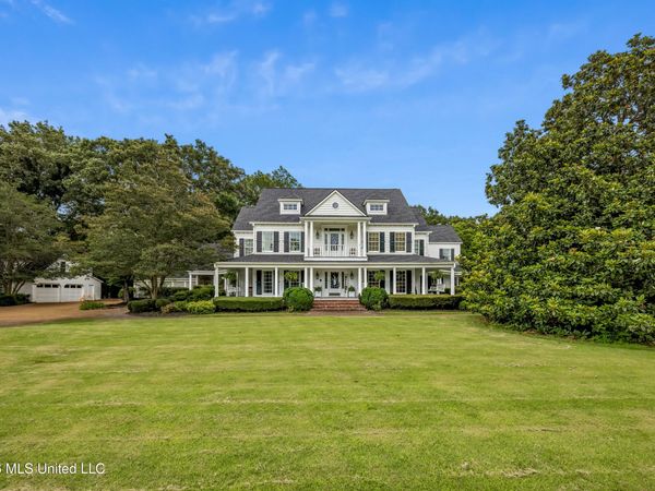 8800 Hunters Run Drive, Olive Branch, MS 38654