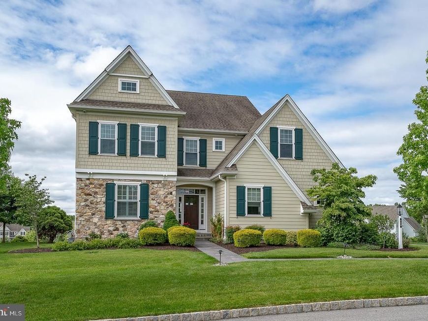 153 Chapel Hill Circle , Paoli, PA 19301 Main Photo