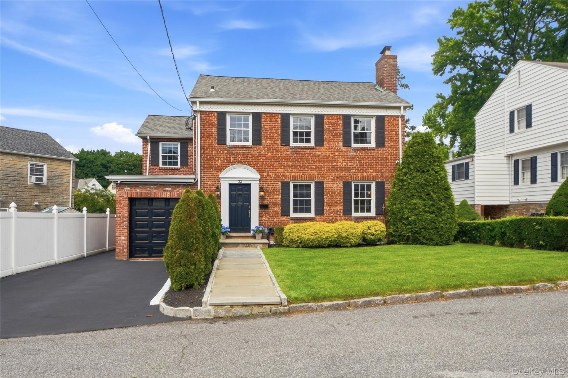 32 Huntington Drive , Yonkers, NY 10704 Main Photo