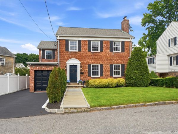 32 Huntington Drive , Yonkers, NY 10704