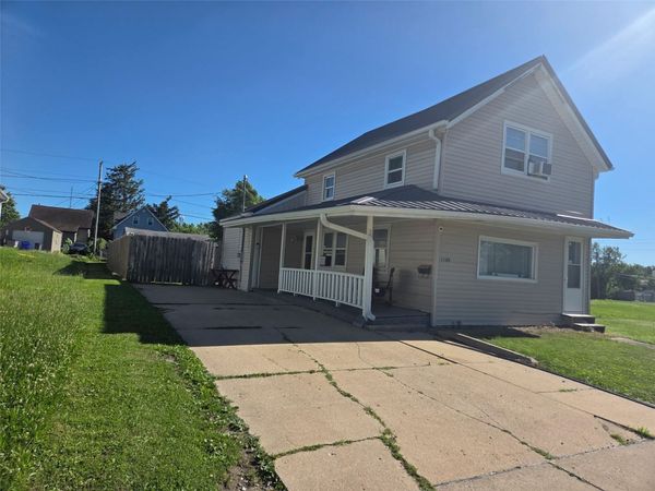 1109 14th Avenue SW, Cedar Rapids, IA 52404