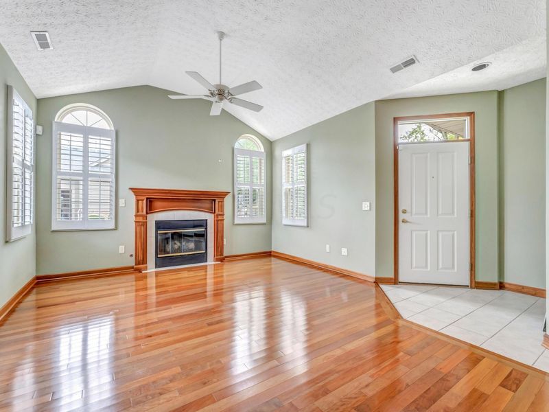4392 Crimson Maple Lane , Westerville, OH 43082 Photo 11