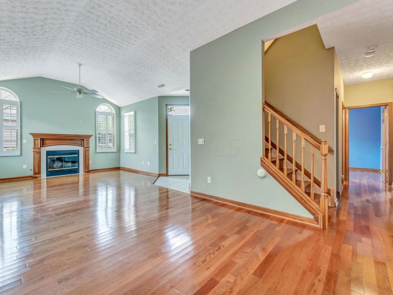 4392 Crimson Maple Lane , Westerville, OH 43082 Photo 12