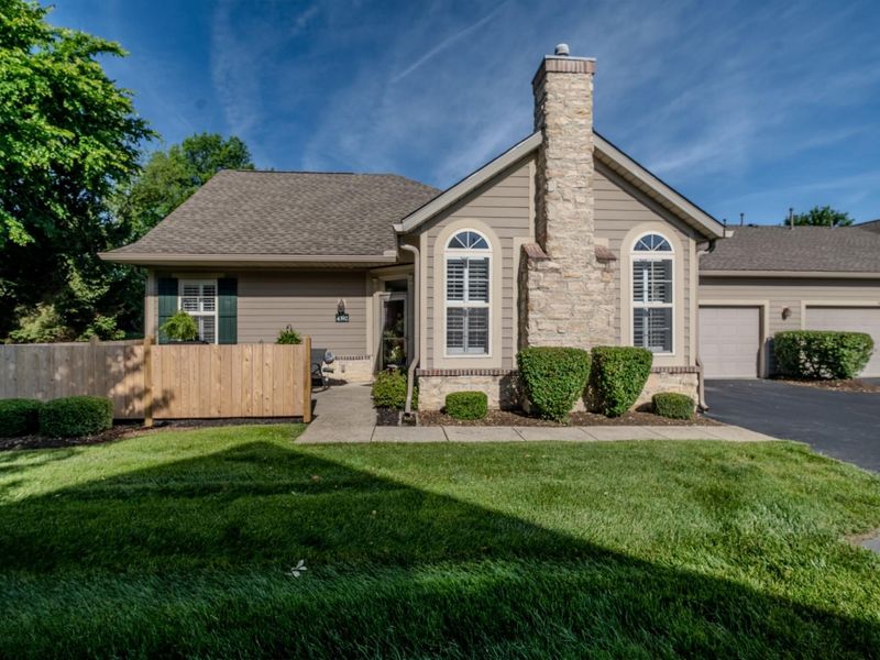 4392 Crimson Maple Lane, Westerville, OH 43082 Photo 2