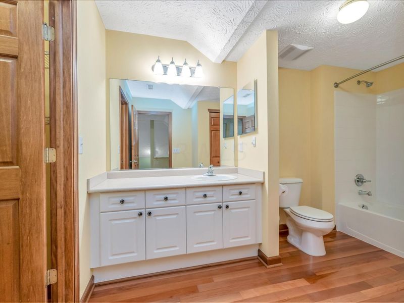 4392 Crimson Maple Lane , Westerville, OH 43082 Photo 41