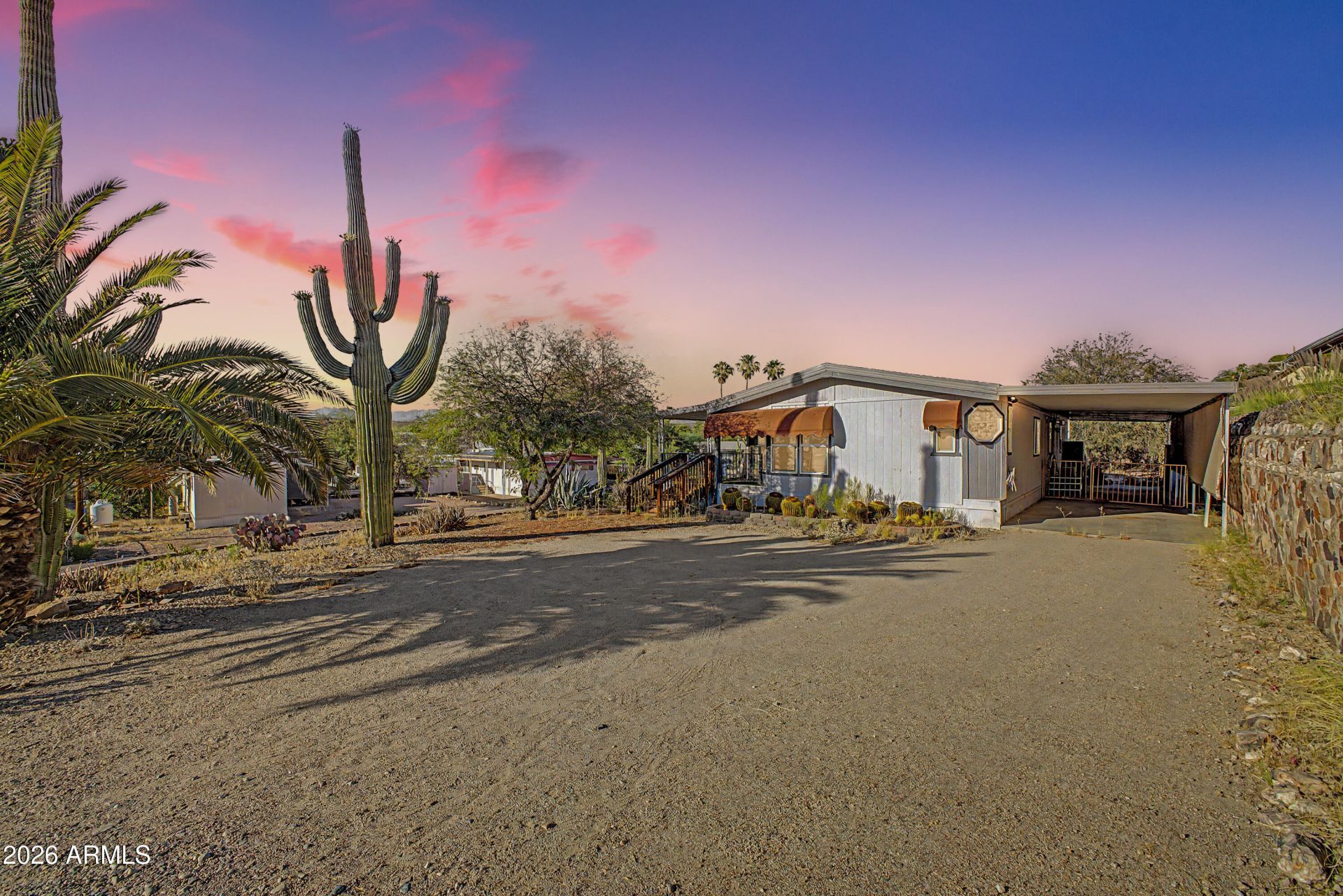 401 E Queen Creek Drive, Queen Valley, AZ 85118 Main Photo
