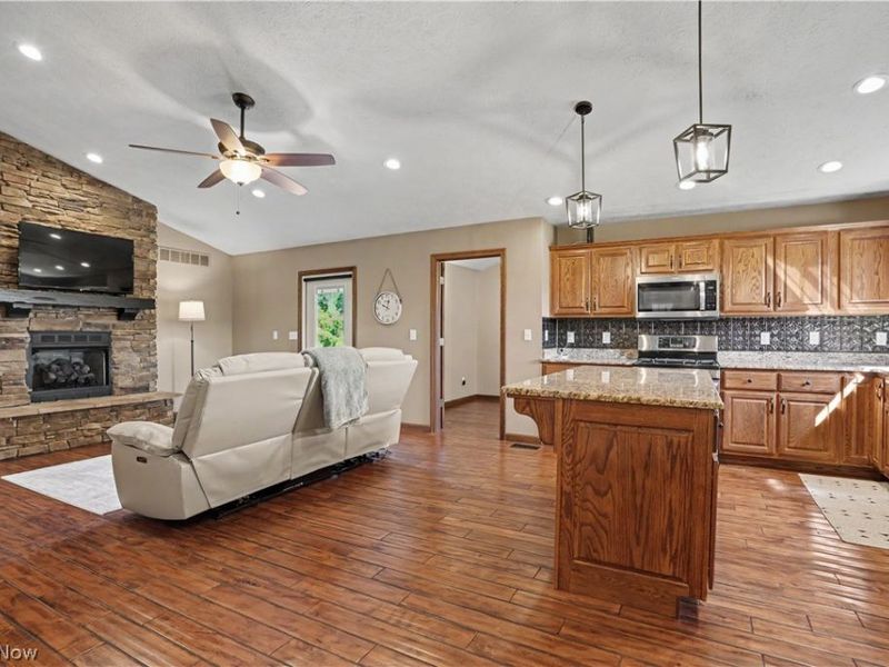 805 Wynncrest Drive , Marietta, OH 45750 Photo 17