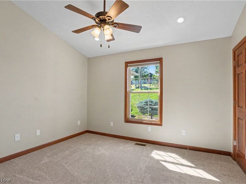 805 Wynncrest Drive , Marietta, OH 45750 Photo 32