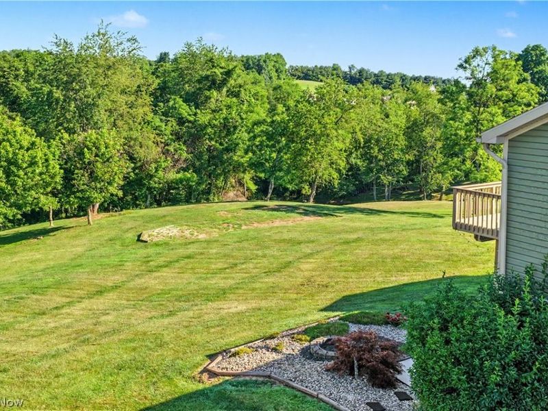 805 Wynncrest Drive , Marietta, OH 45750 Photo 6