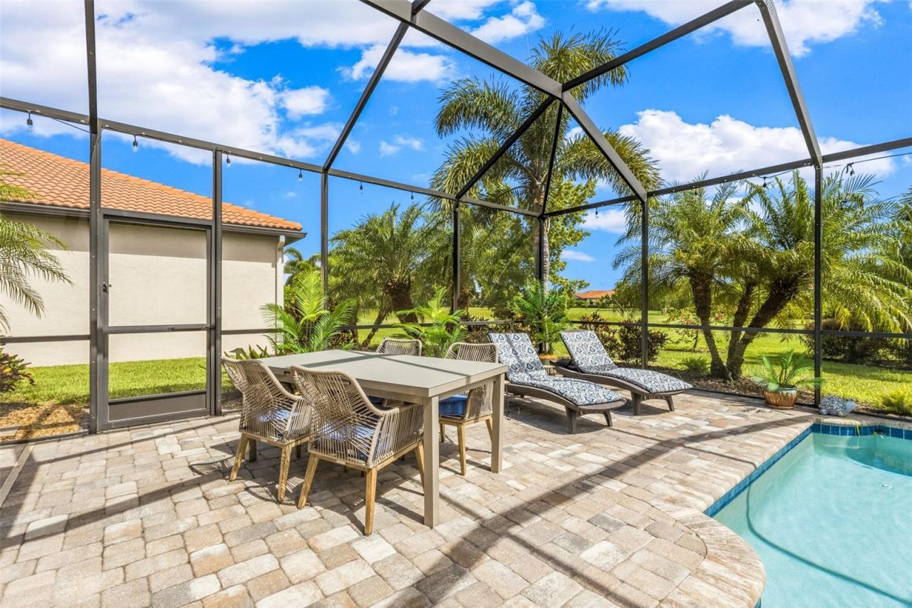 10233 Loch Lomond Drive , Bradenton, FL 34211 Photo