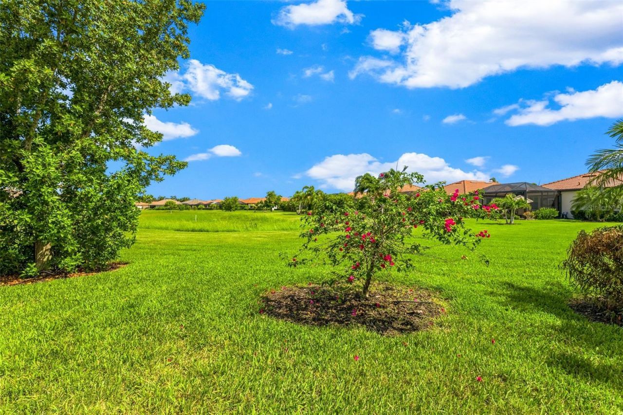 10233 Loch Lomond Drive , Bradenton, FL 34211 Photo