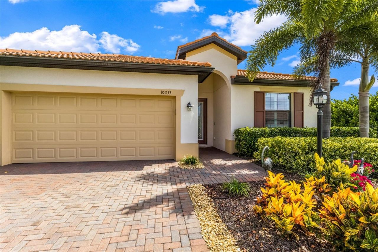 10233 Loch Lomond Drive , Bradenton, FL 34211 Photo