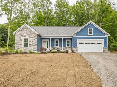 7078 Ontario Center Road, Ontario, NY 14519