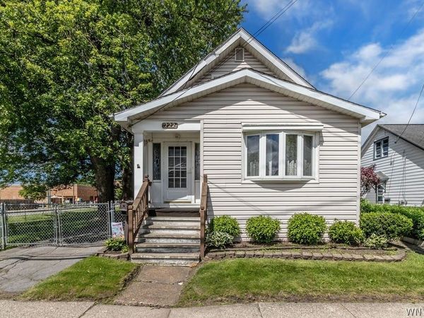 222 Helen Street , Cheektowaga, NY 14206