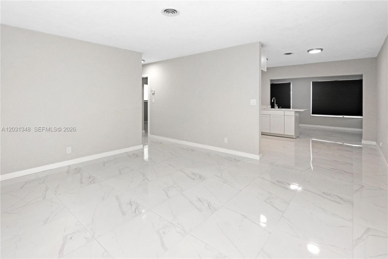 2700 NW 52nd Ct , Tamarac, FL 33309 Photo