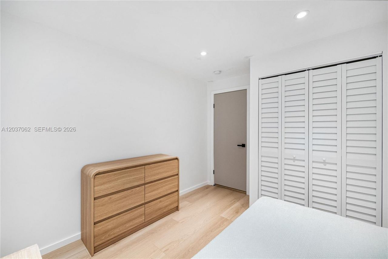 3681 SW 3rd Ave , Unit 3681, Miami, FL 33145 Photo