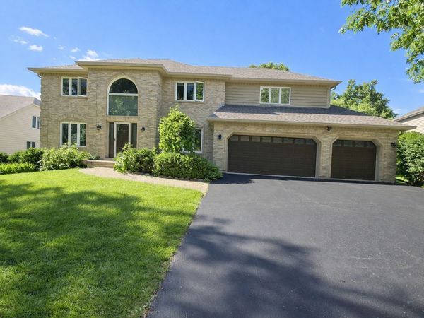 1910 Morgan Circle, Naperville, IL 60565