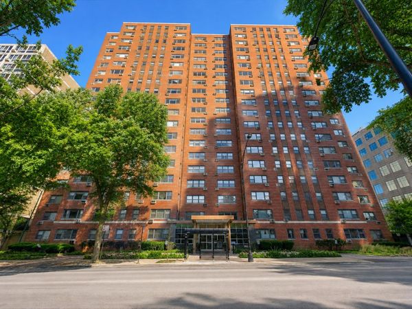 2909 N SHERIDAN Road , Unit 605, Chicago, IL 60657