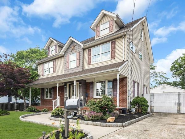 137 Woodland Avenue , Fords, NJ 08863