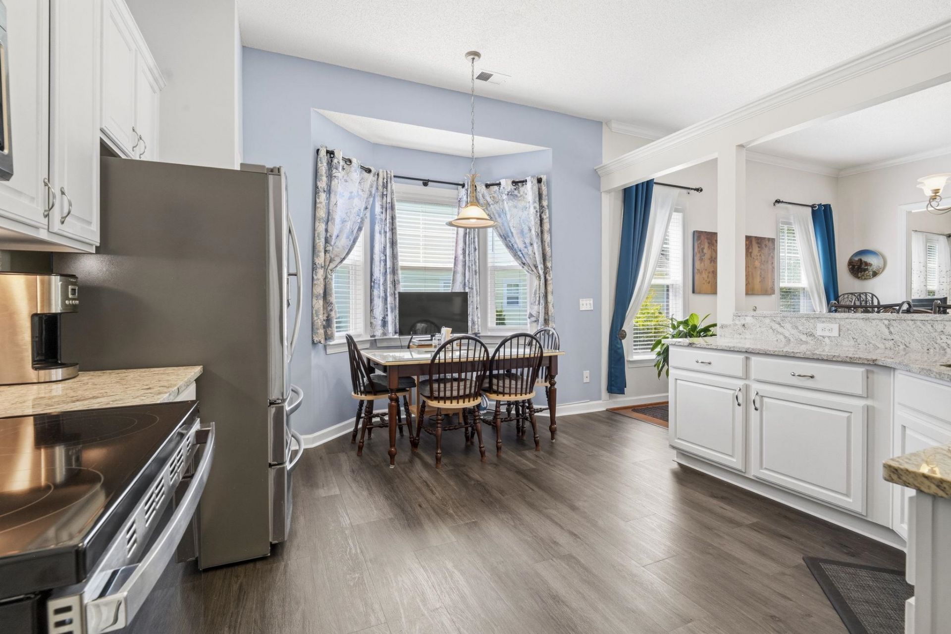 2911 Winding River Rd. Photo 13