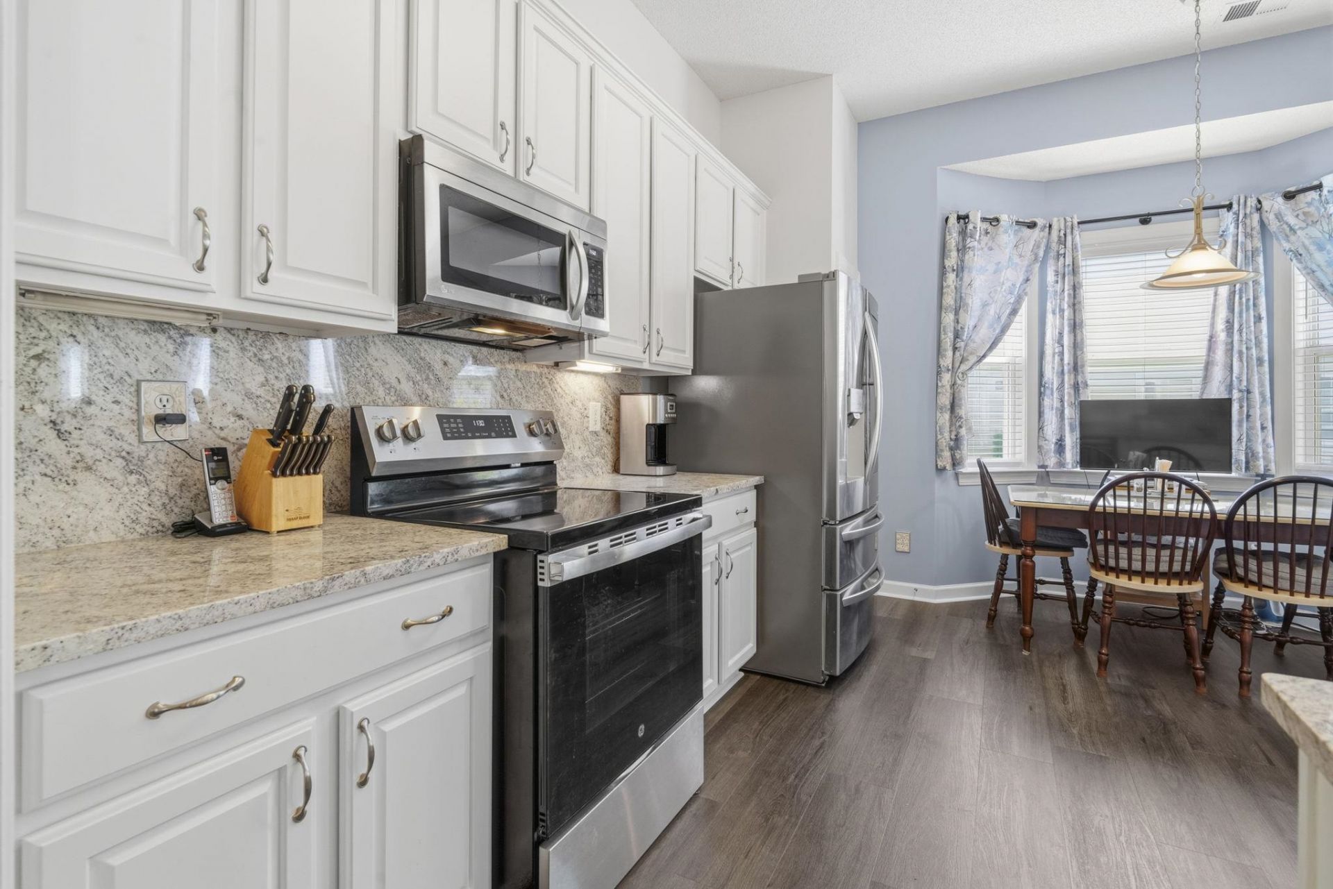 2911 Winding River Rd. Photo 14