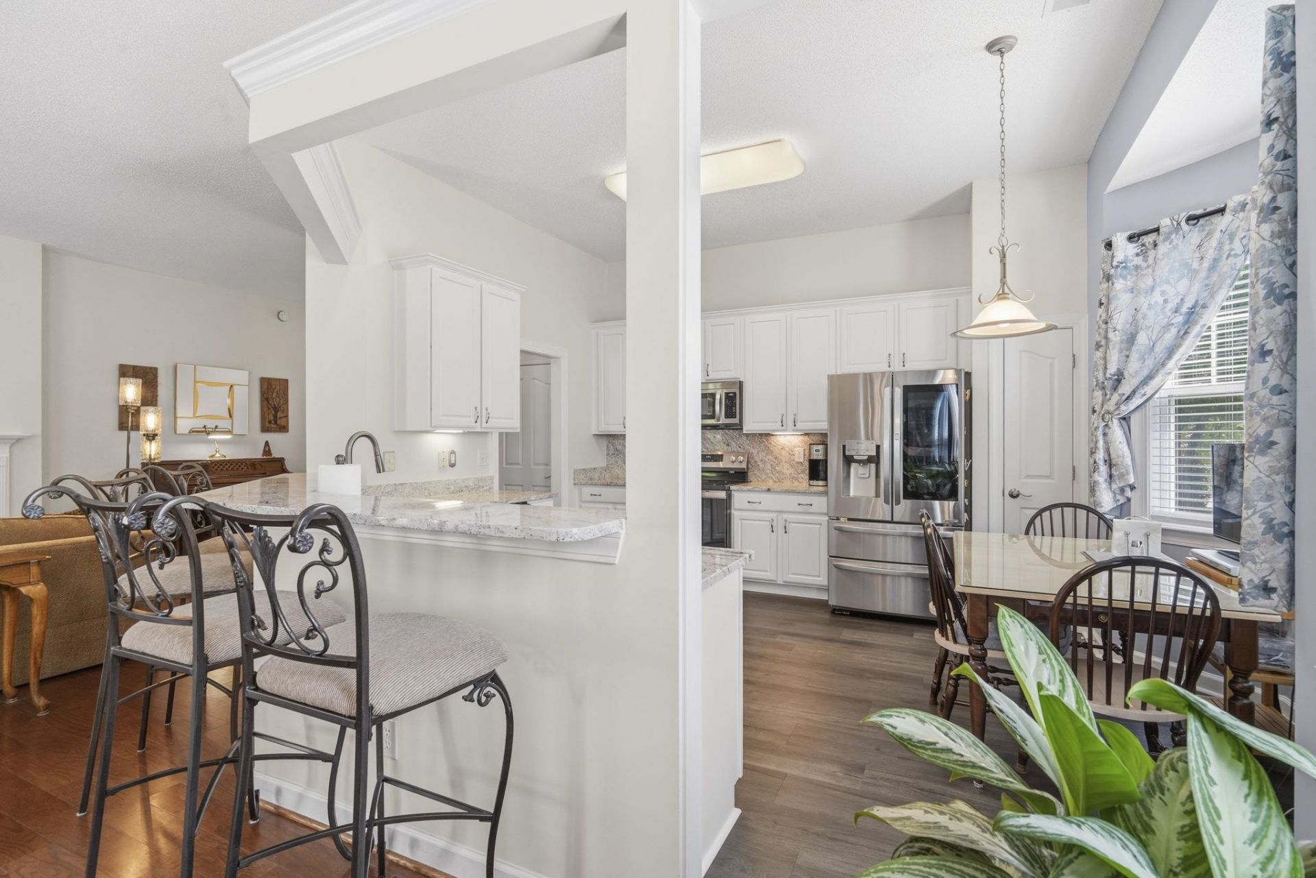 2911 Winding River Rd. Photo 16