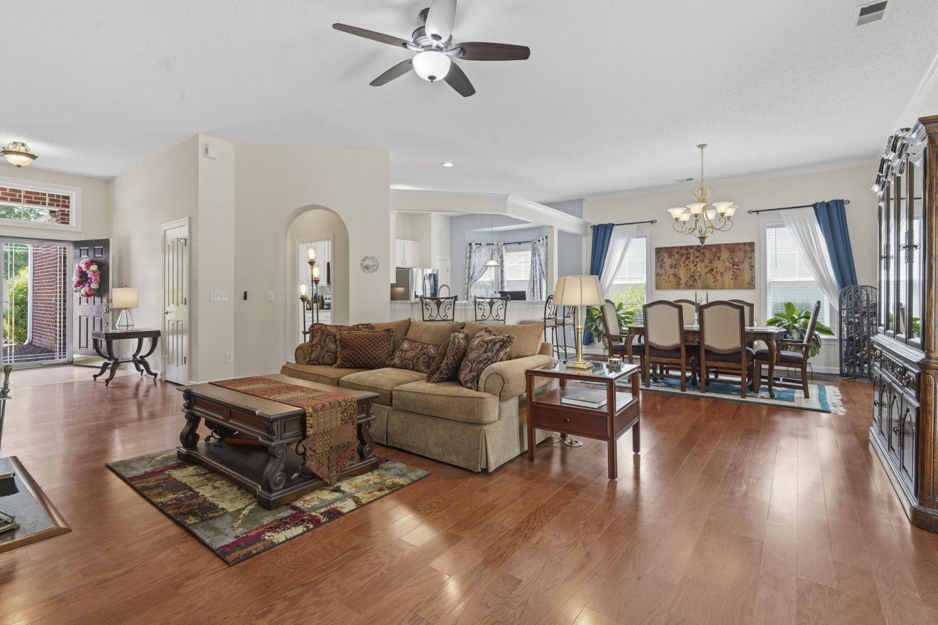 2911 Winding River Rd. Photo 23